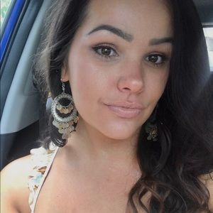 Meet your Posher, Ashton